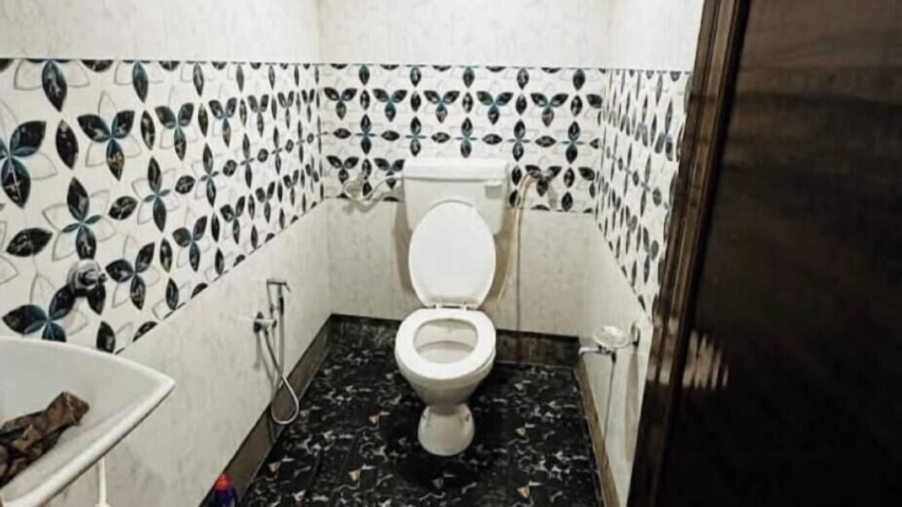 Photo of Bathroom in Varanasi