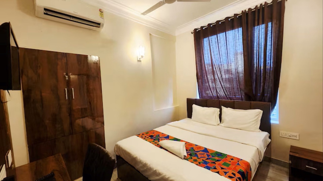 Photo of Bedroom in Kalighat