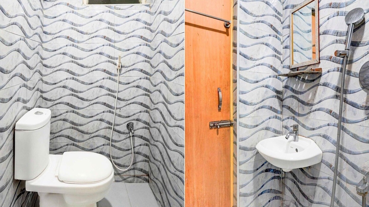 Photo of Bathroom in Porur