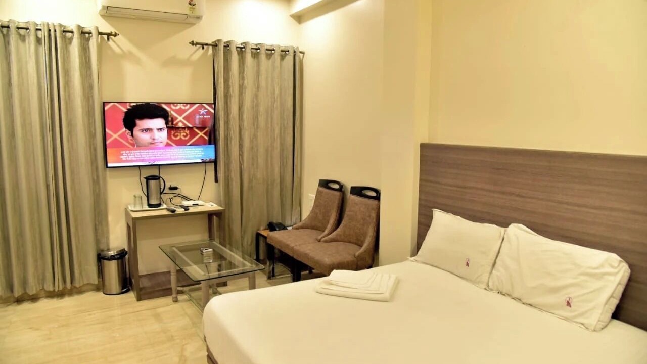Photo of Bedroom in Rajkot