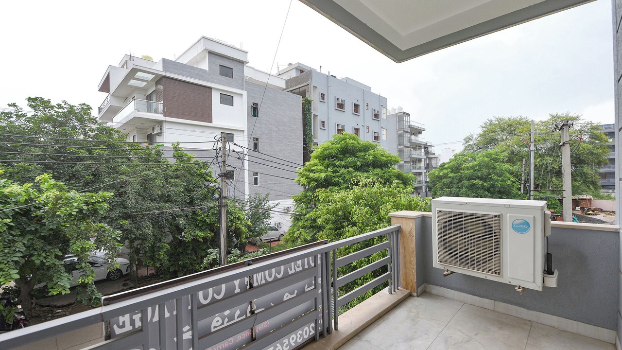 Photo of Patio Balcony in Sector 51