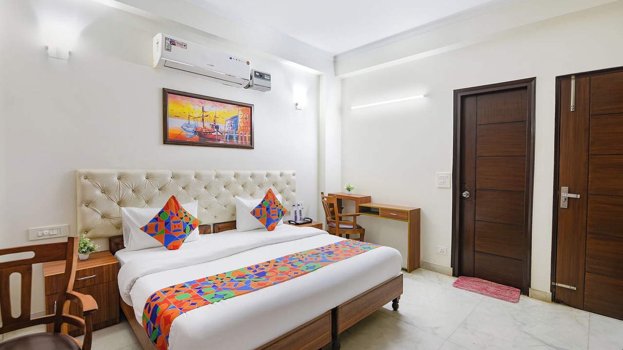Photo of Bedroom in Sector 51