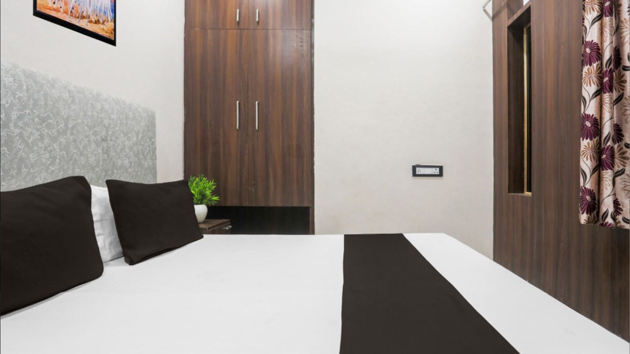 Photo of Bedroom in Allahabad