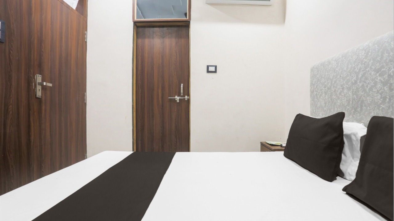 Photo of Bedroom in Allahabad