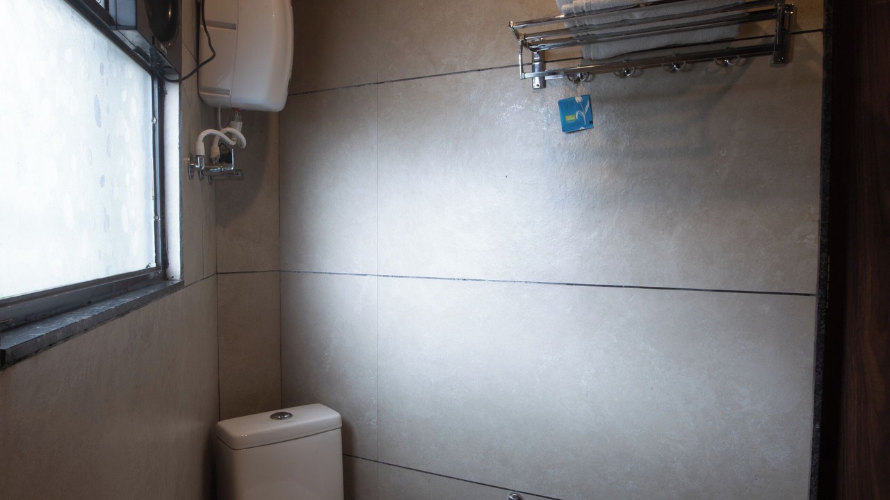 Photo of Bathroom in Junnar