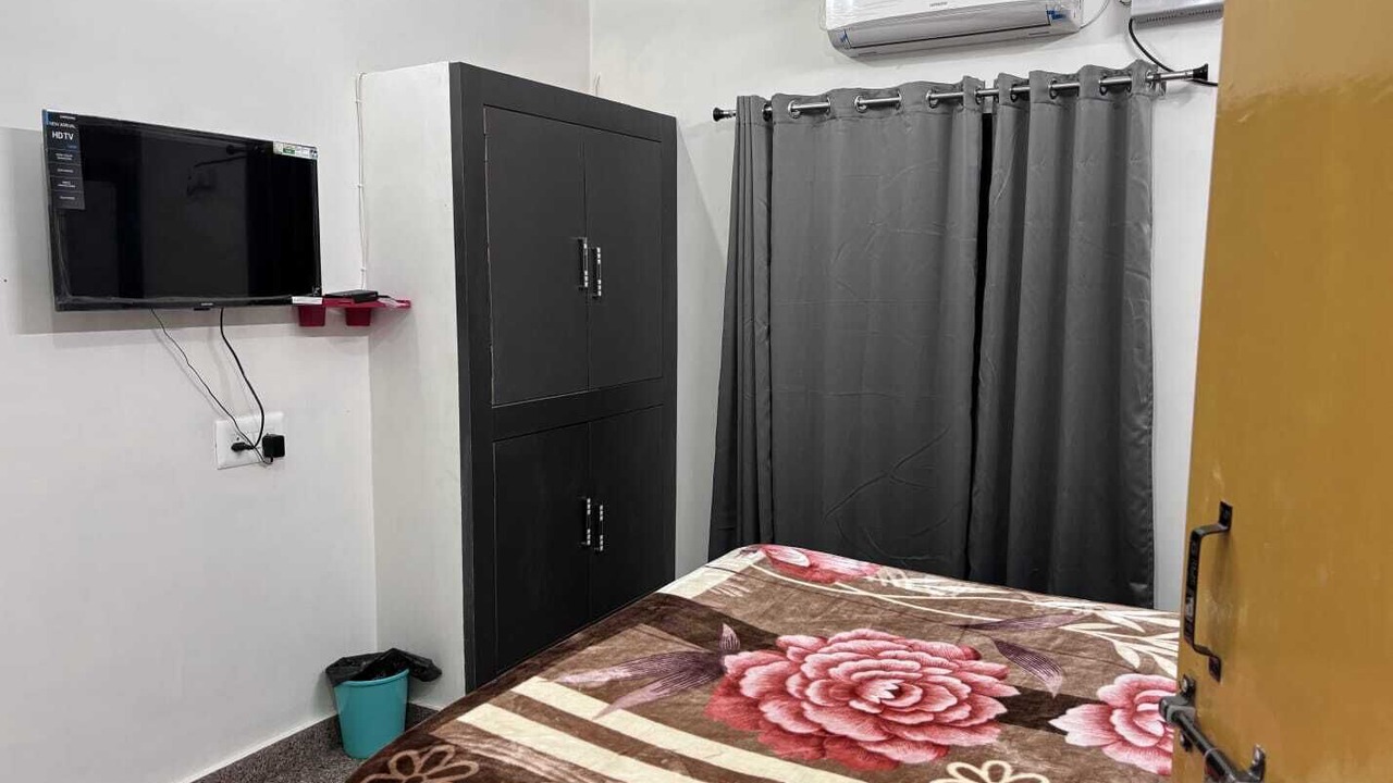 Photo of Bedroom in Faizabad