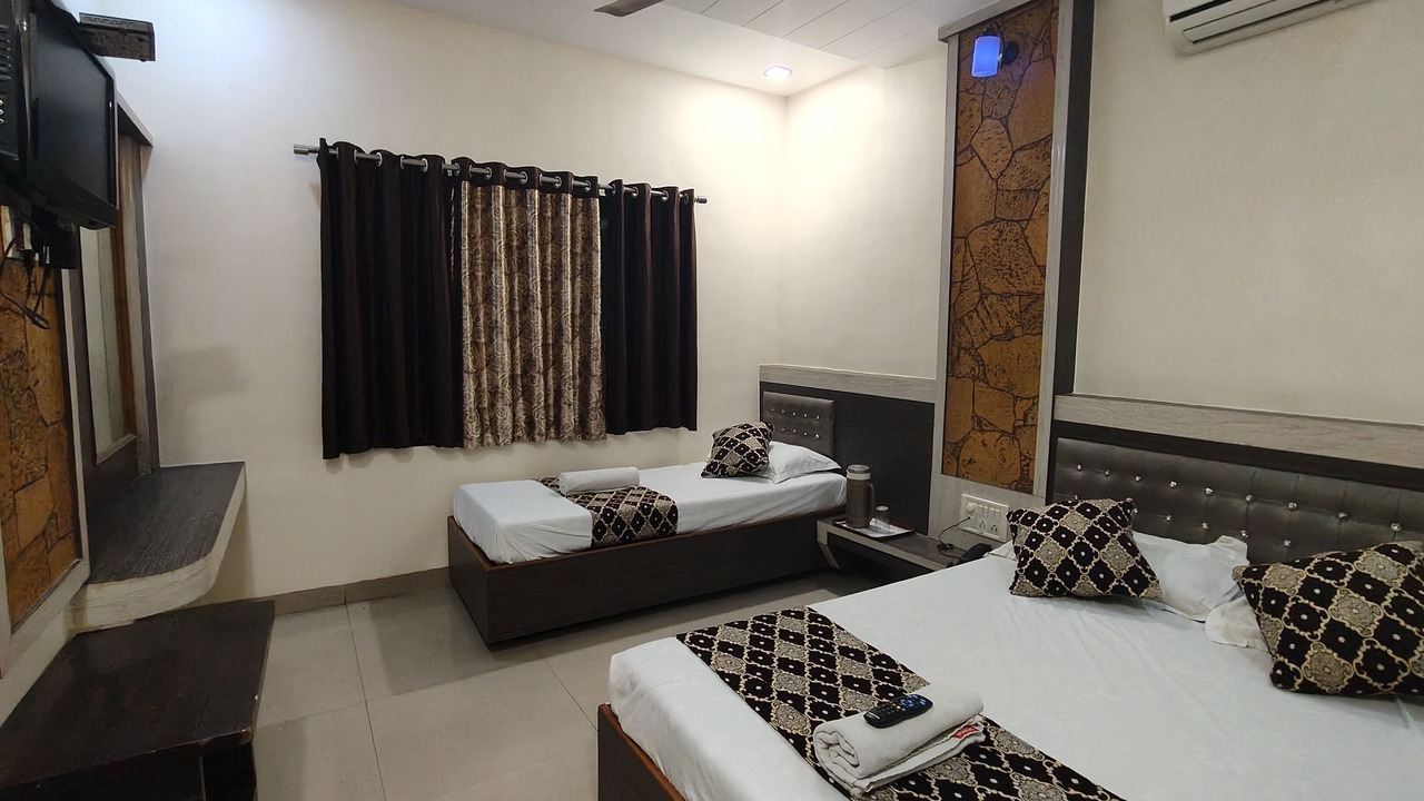 Photo of Bedroom in Shirdi