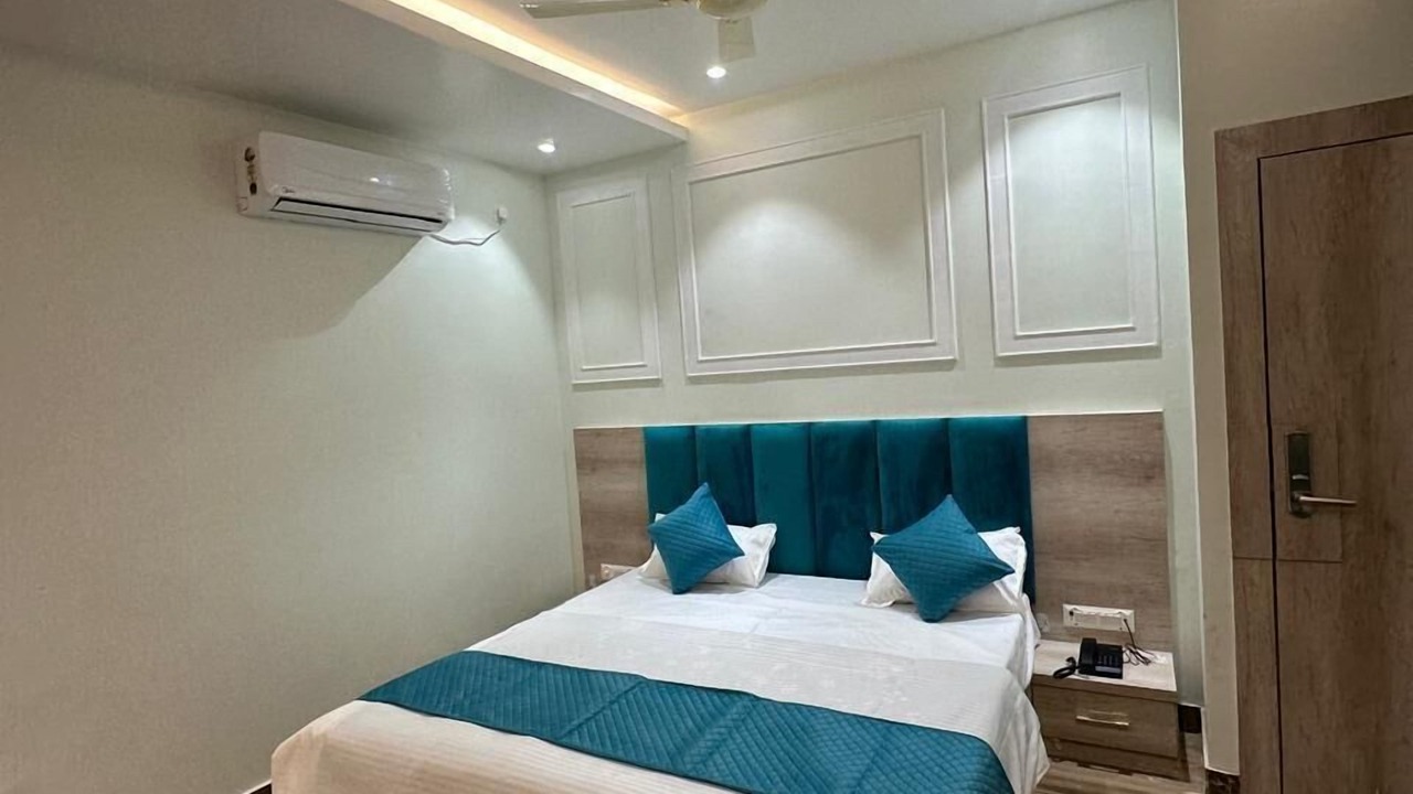 Photo of Bedroom in Allahabad