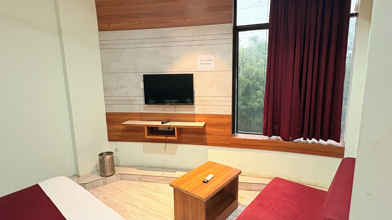 Photo of Bedroom in Gandhinagar