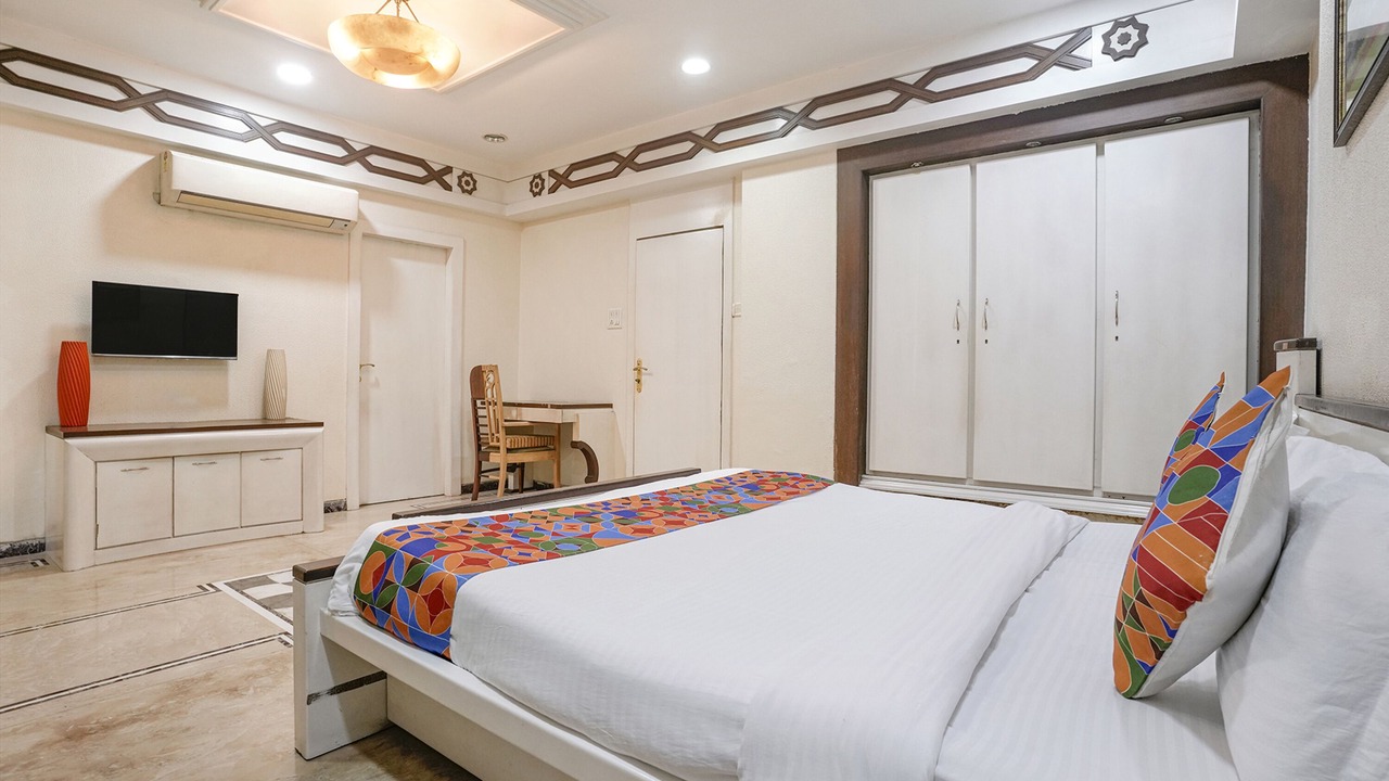 Photo of Bedroom in J B Nagar