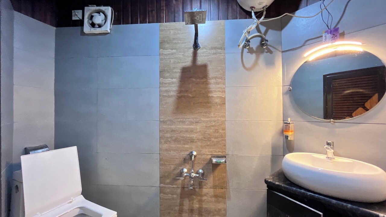 Photo of Bathroom in Karsiyang