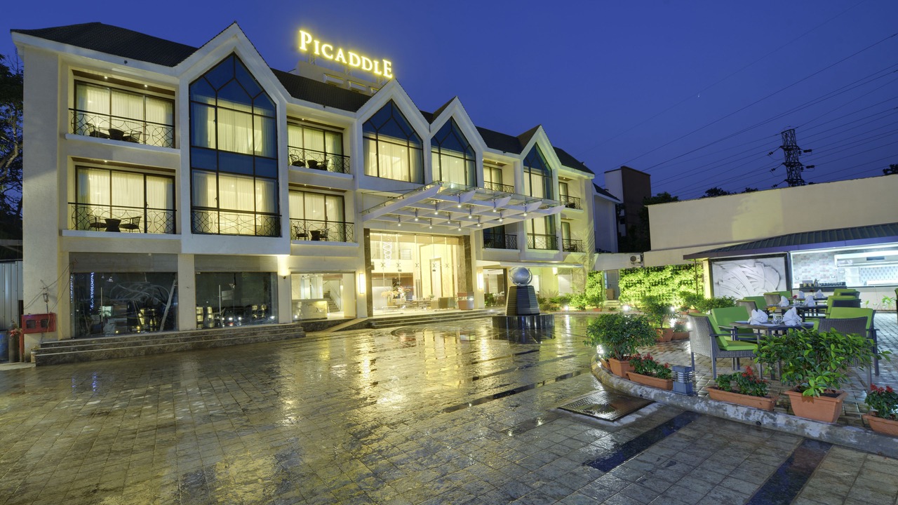 Photo of Buildings in Lonavala