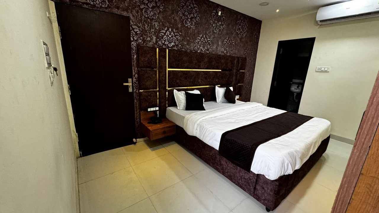 Photo of Bedroom in Indore