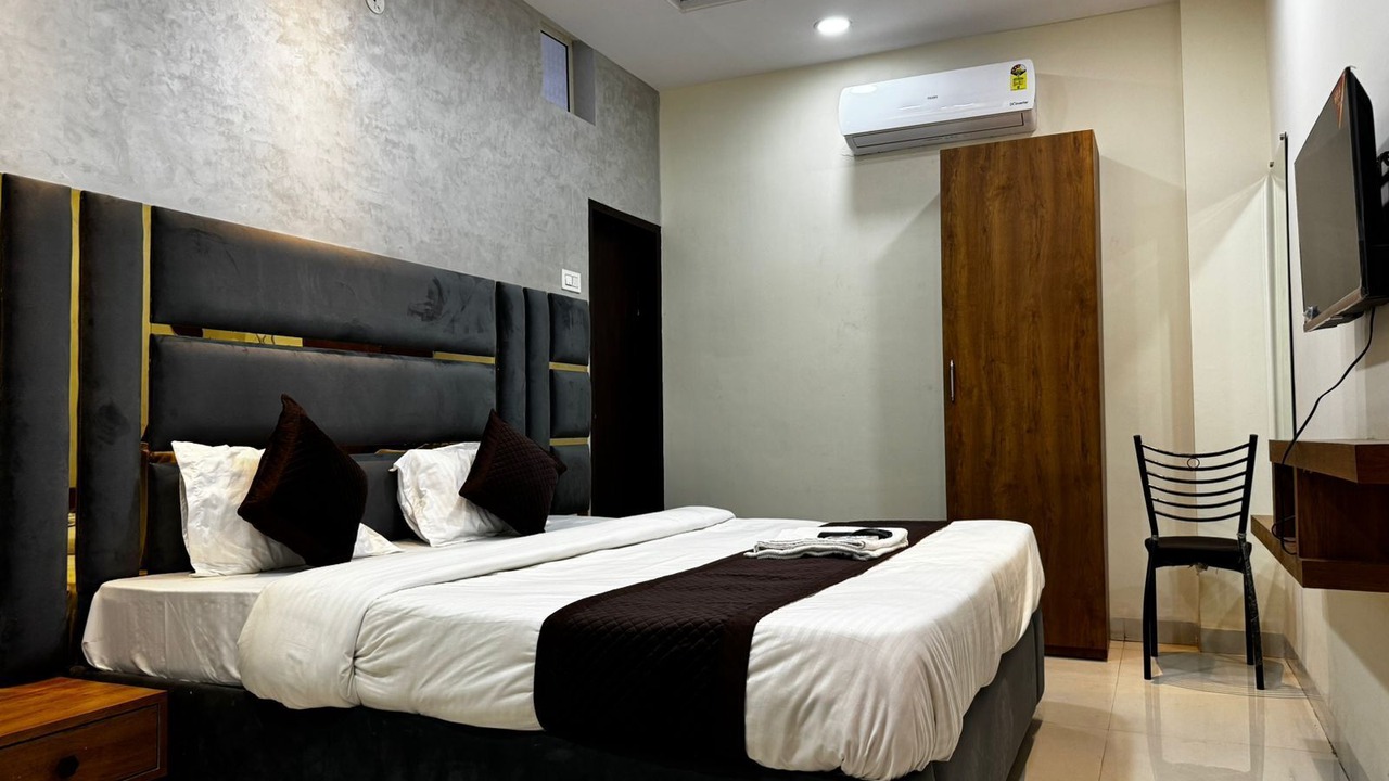 Photo of Bedroom in Indore