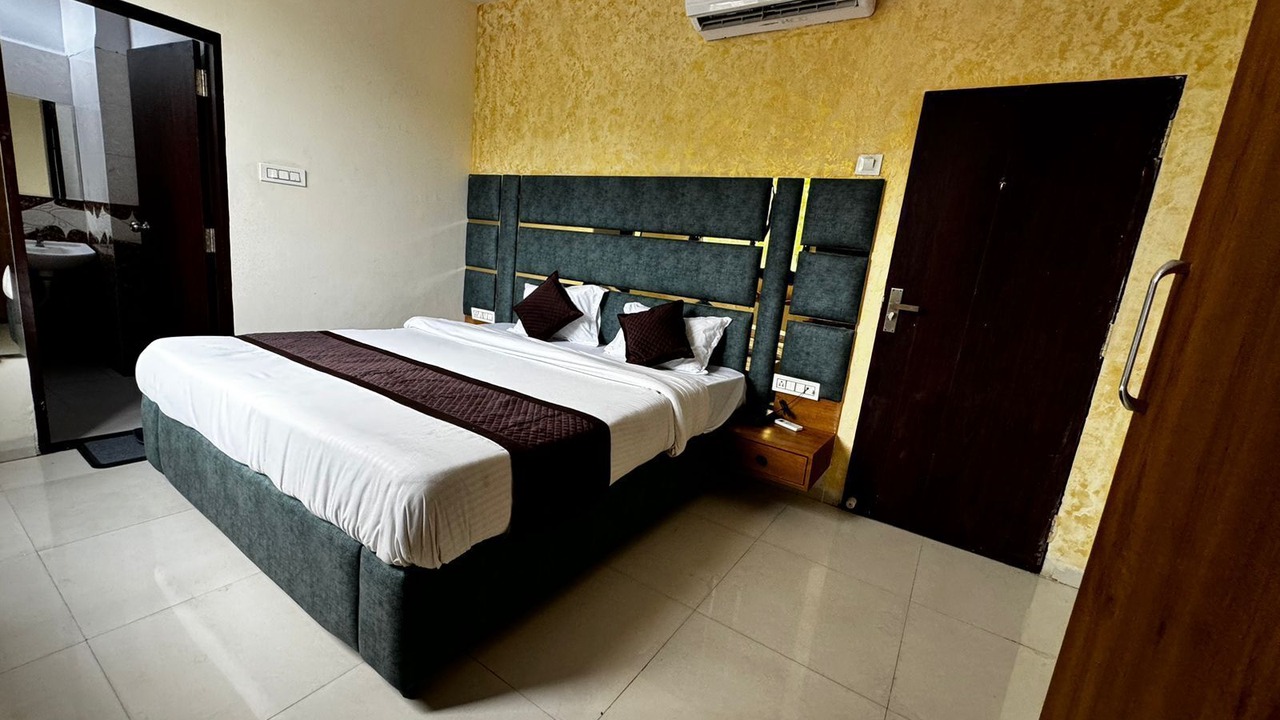 Photo of Bedroom in Indore