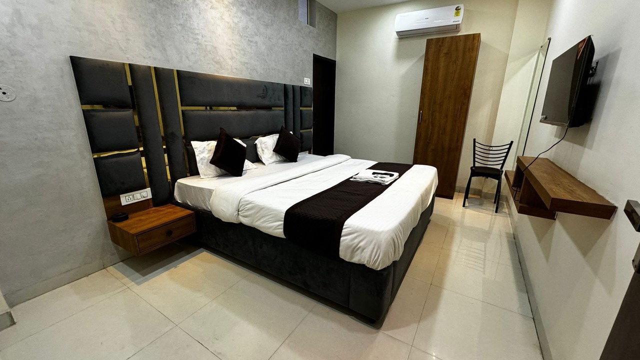 Photo of Bedroom in Indore