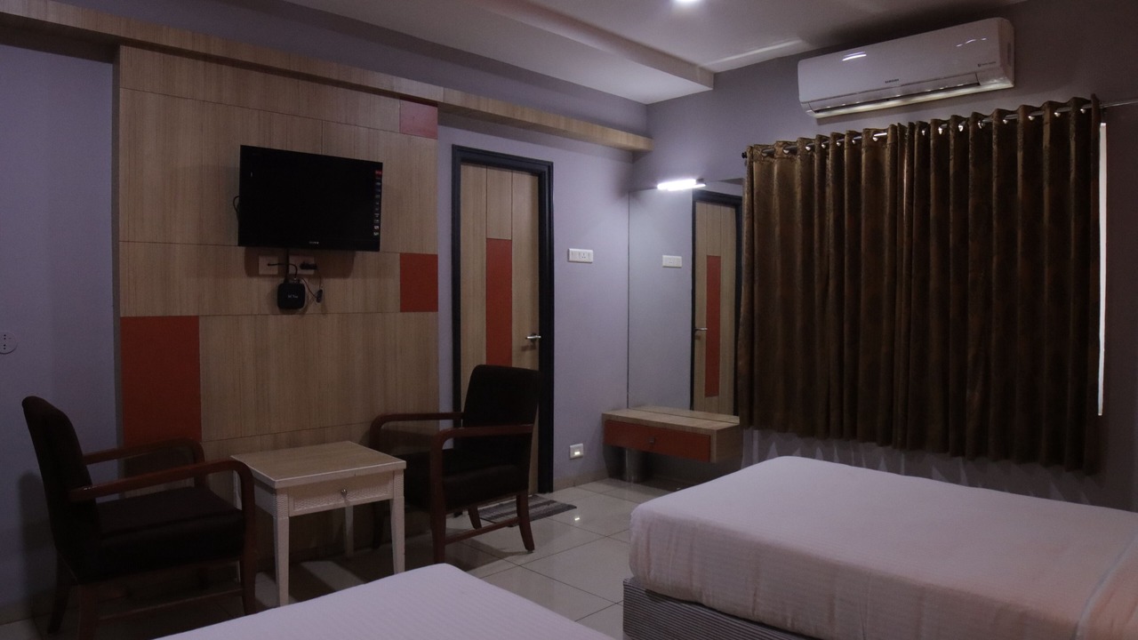 Photo of Bedroom in Tiruchirappalli