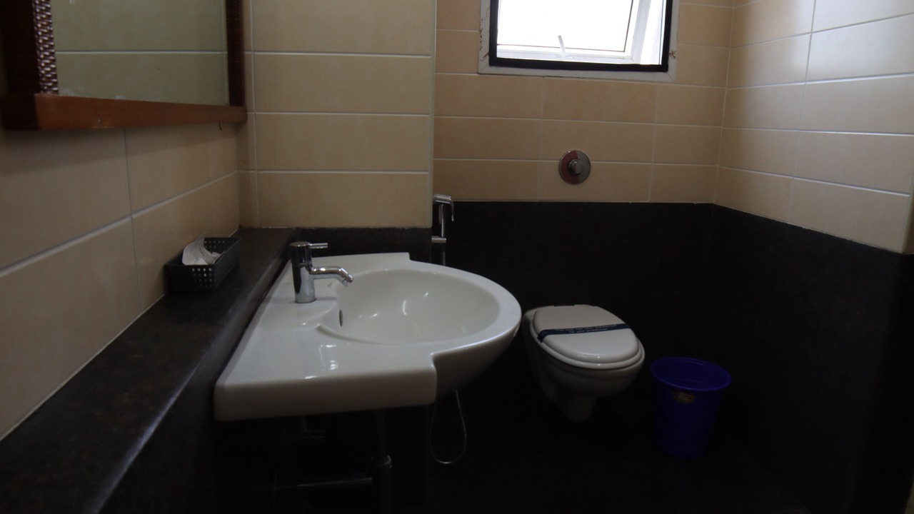 Photo of Bathroom in Tiruchirappalli