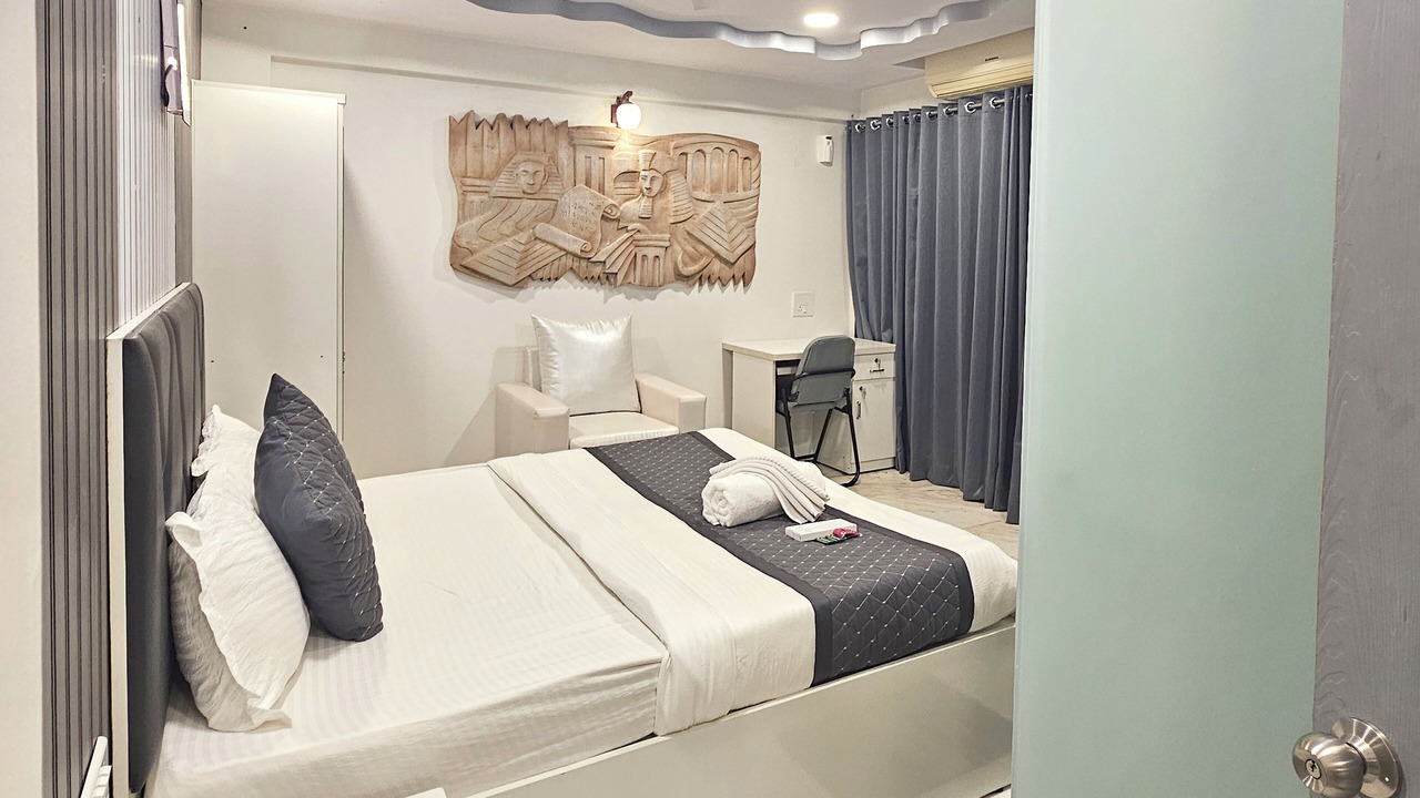 Photo of Bedroom in Kandivali East