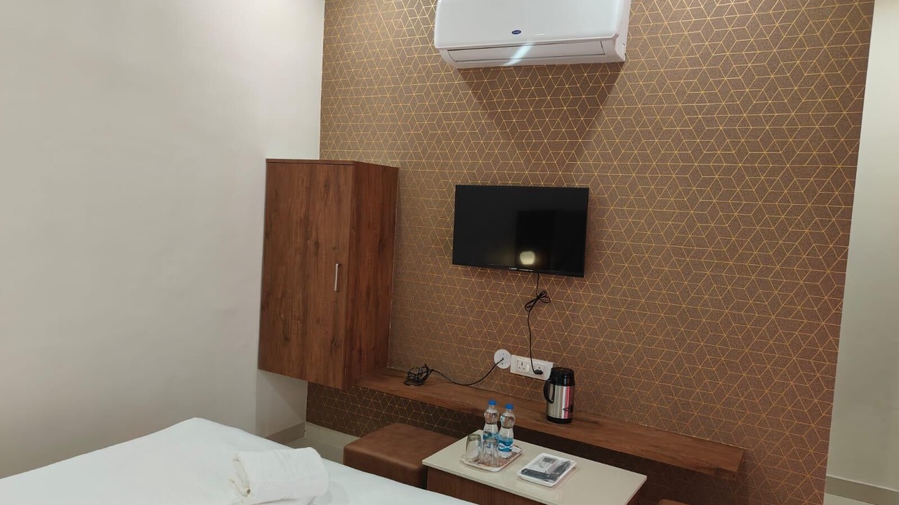 Photo of Bedroom in Maihar