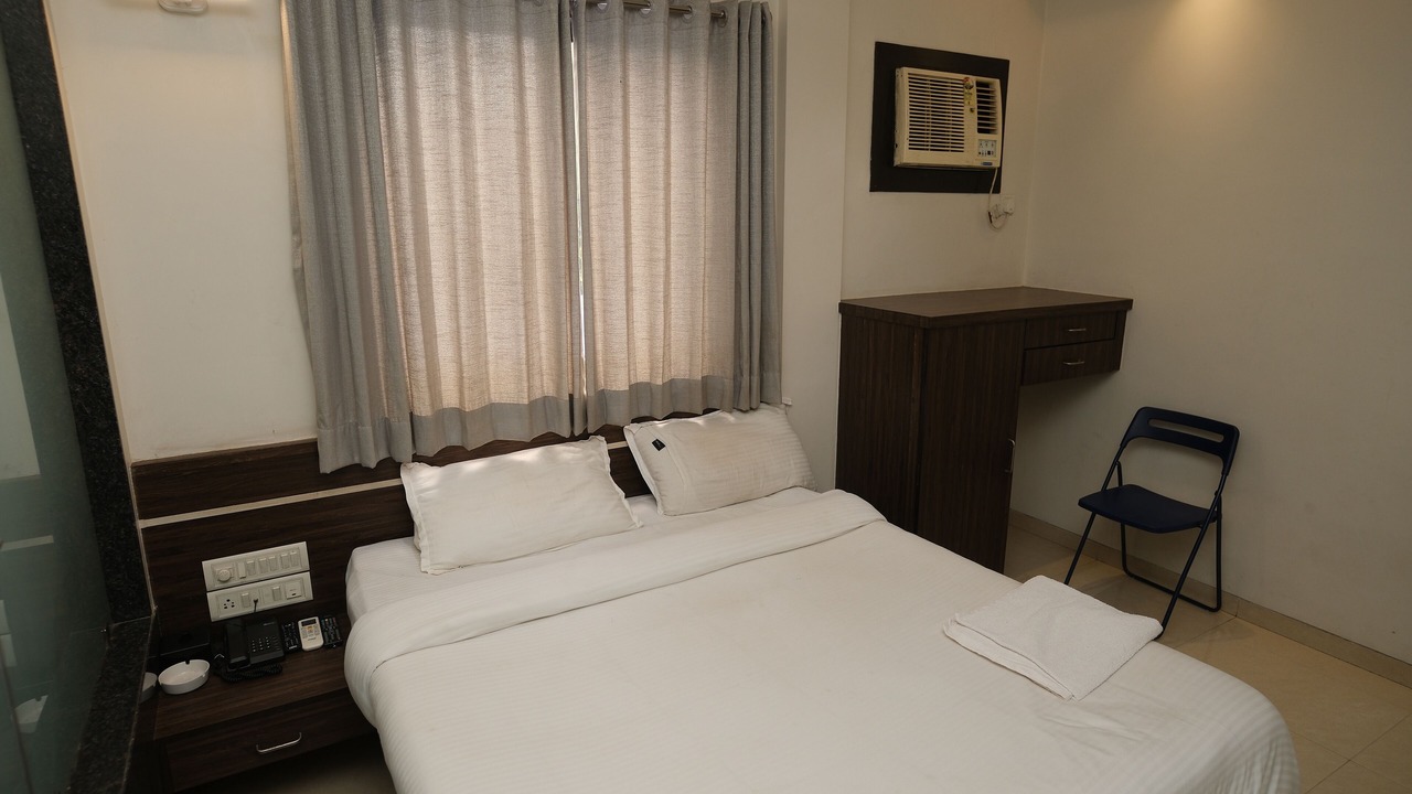 Photo of Bedroom in Navi Mumbai