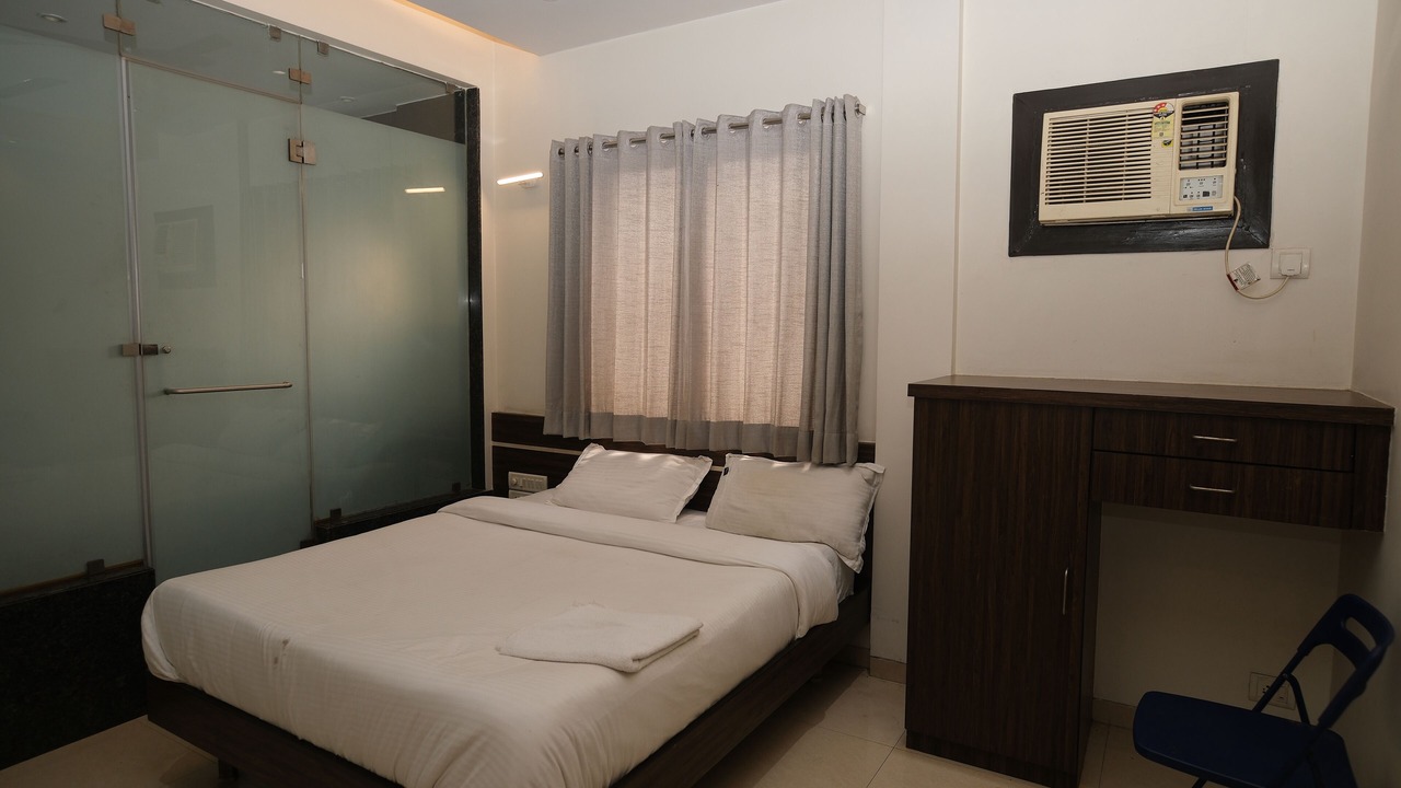 Photo of Bedroom in Navi Mumbai