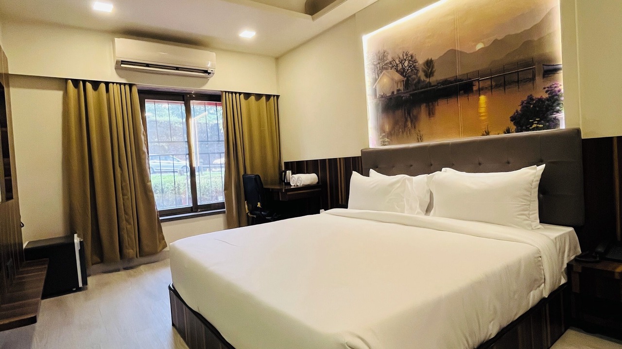 Photo of Bedroom in Lonavala
