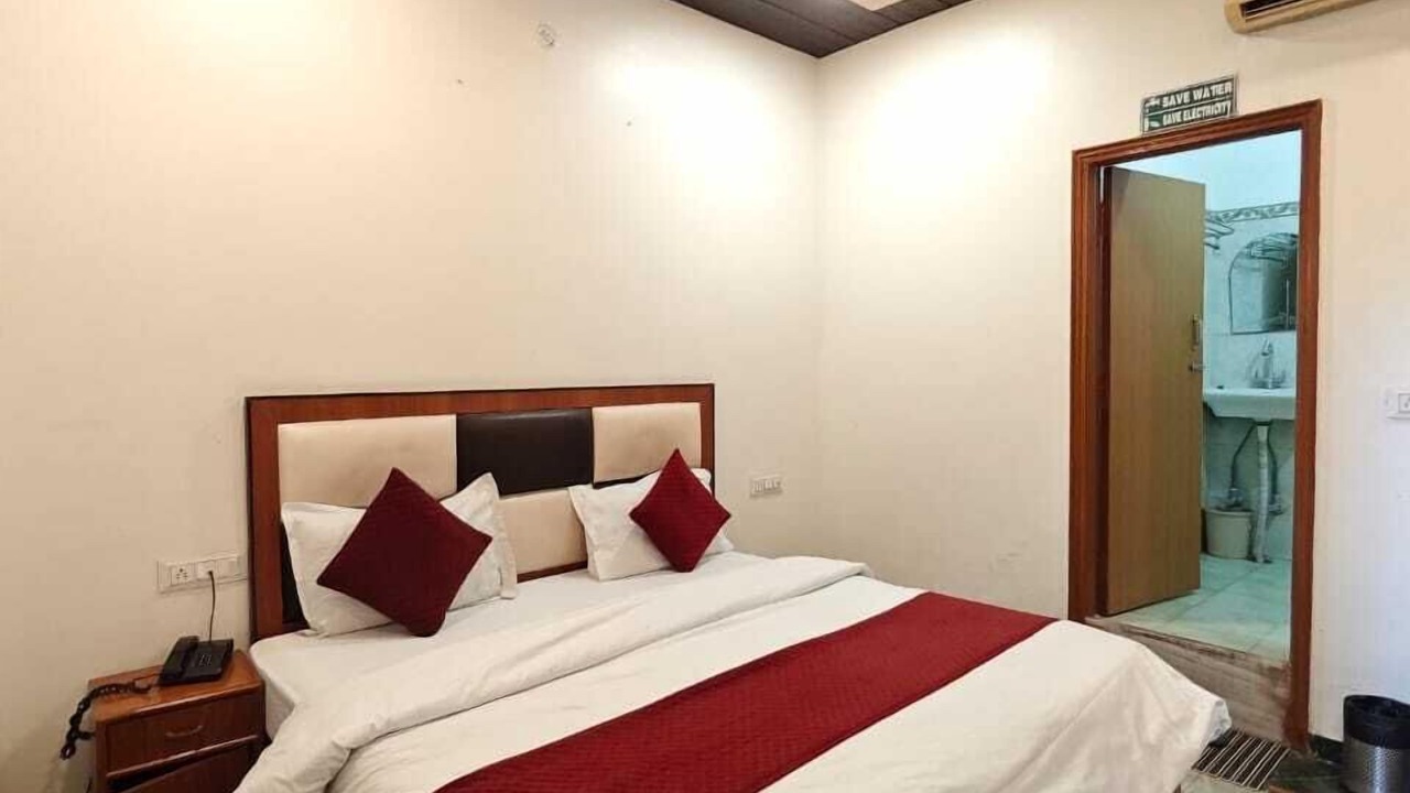 Photo of Bedroom in Sindhi Camp
