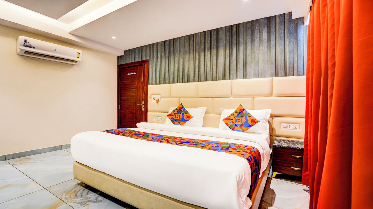 Photo of Bedroom in Azadpur