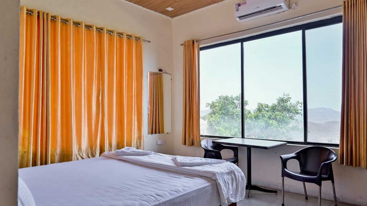 Photo of Bedroom in Panchgani