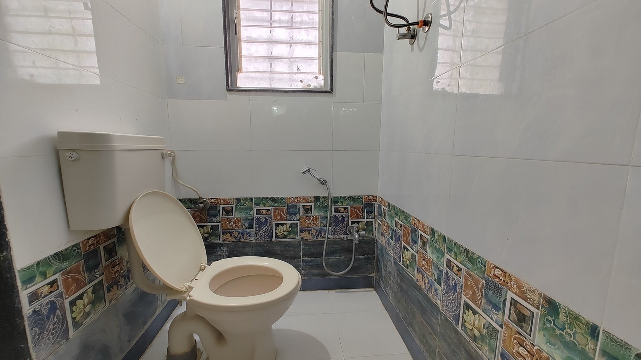 Photo of Bathroom in Dighi