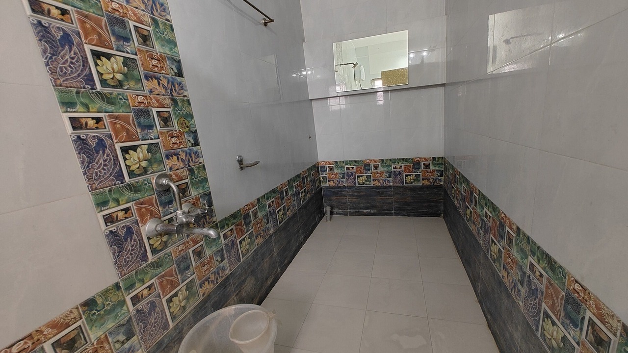 Photo of Bathroom in Dighi