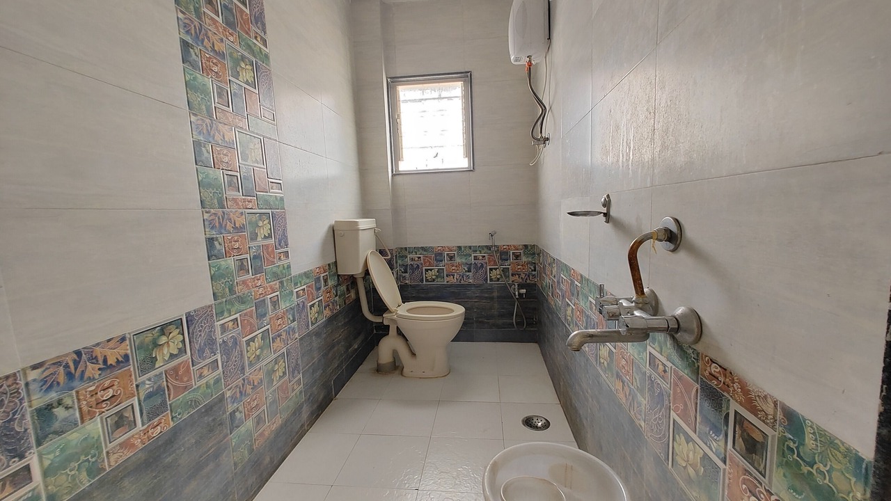 Photo of Bathroom in Dighi