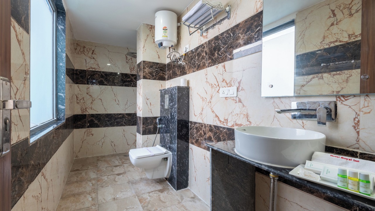 Photo of Bathroom in Mahipalpur