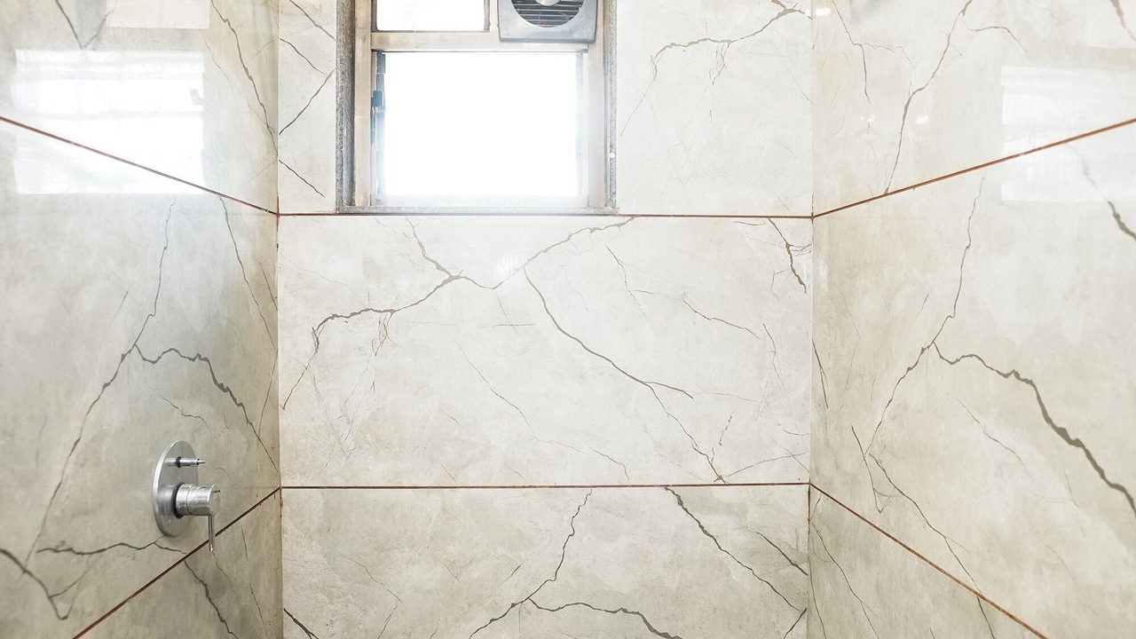 Photo of Bathroom in Mahabaleshwar