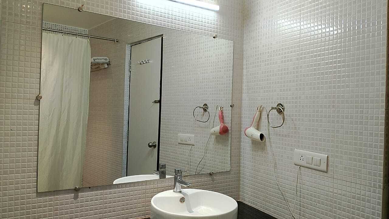 Photo of Bathroom in Chas