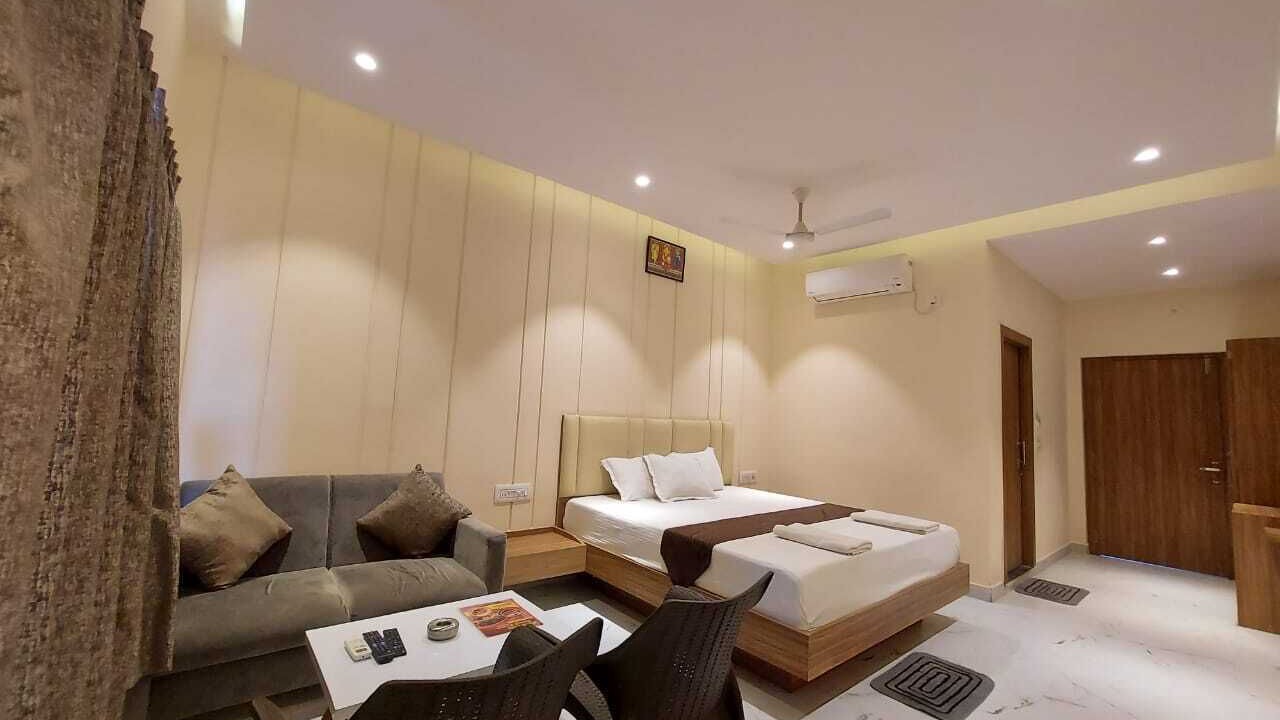 Photo of Bedroom in Mandarmani