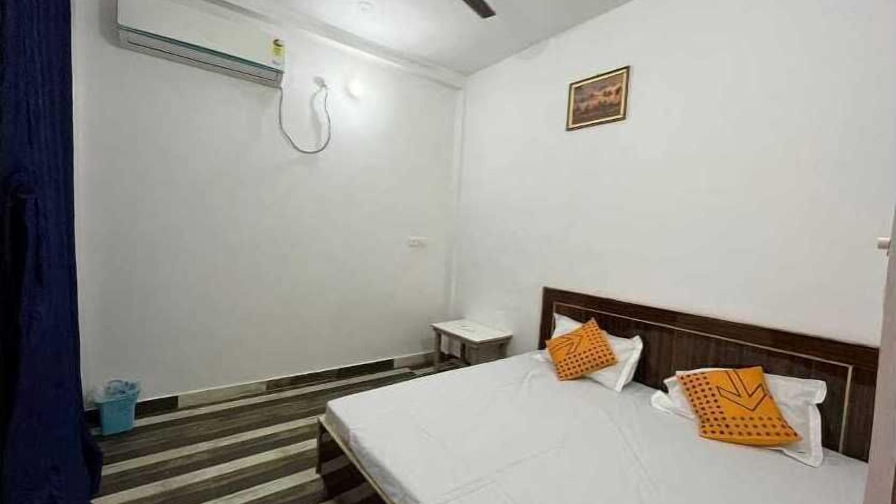 Photo of Bedroom in Sarnath