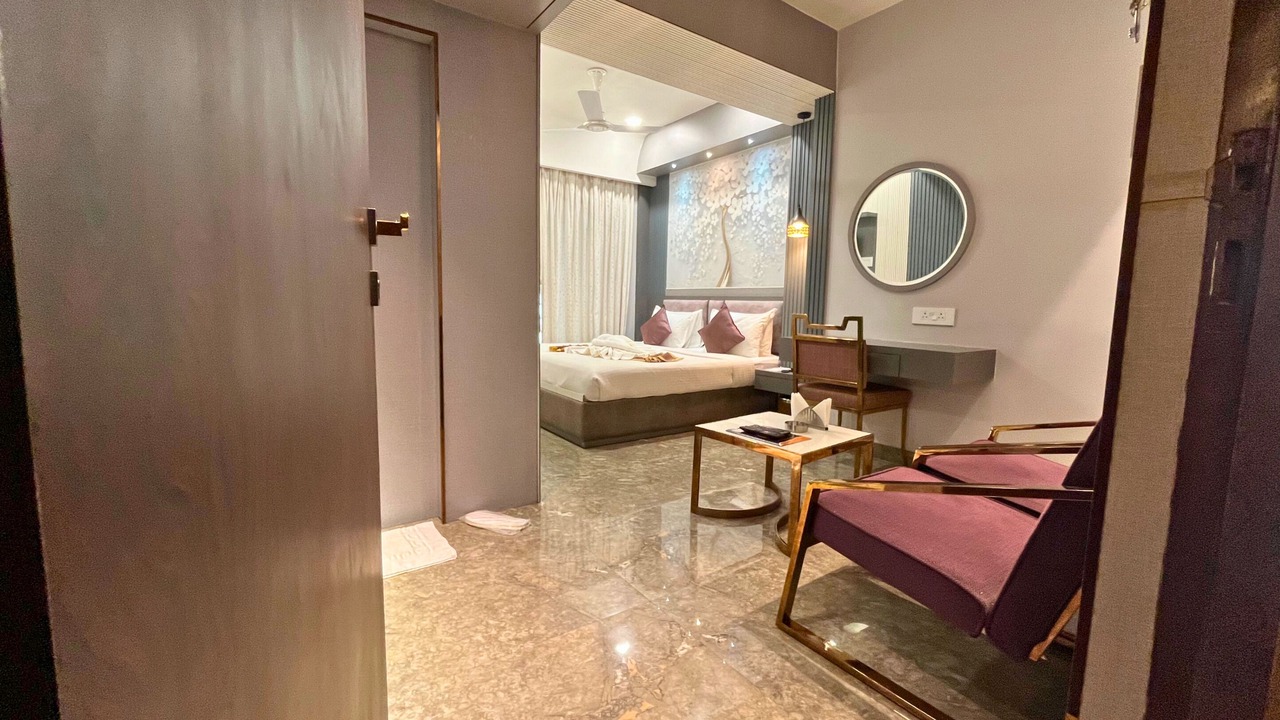 Photo of Bedroom in Malda
