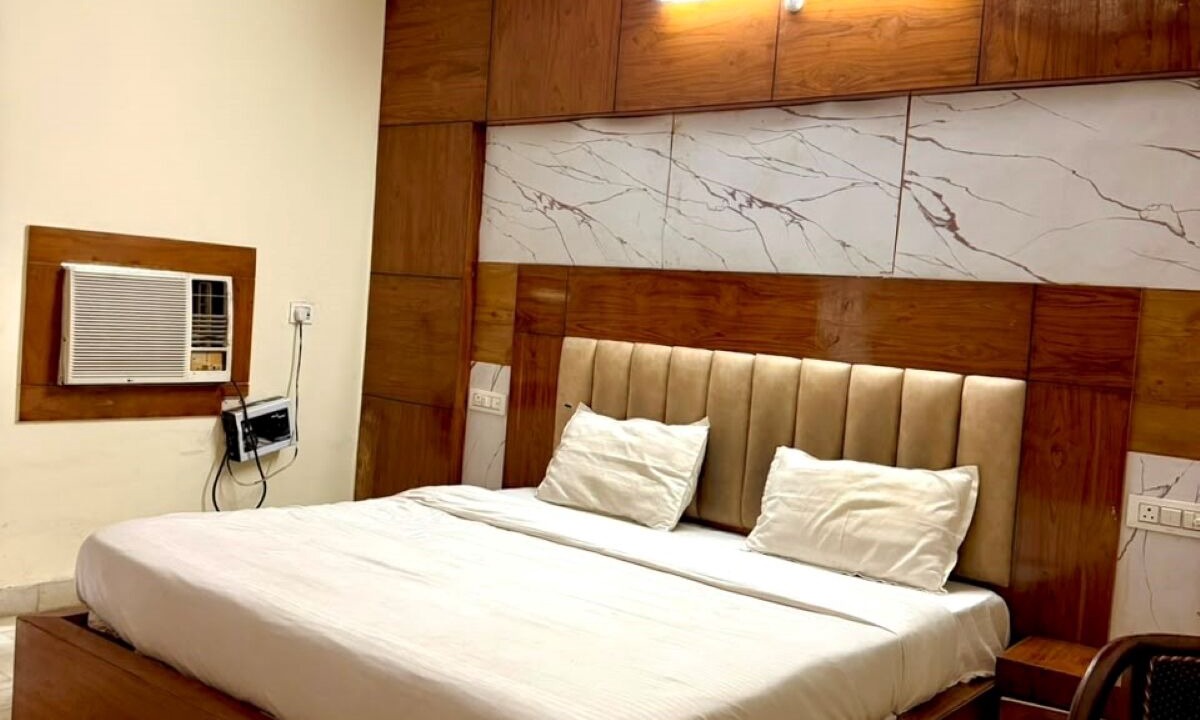Photo of Bedroom in Mayapur