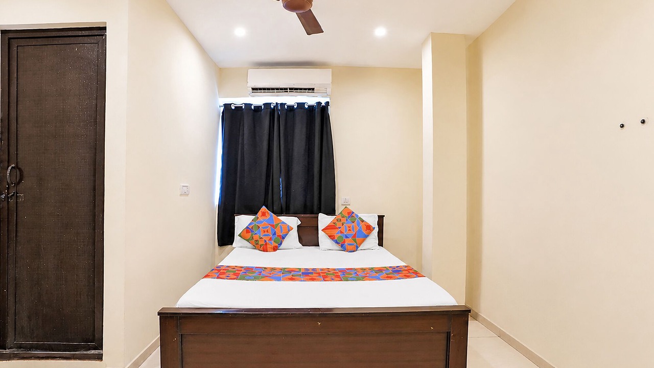 Photo of Bedroom in Semmencherry