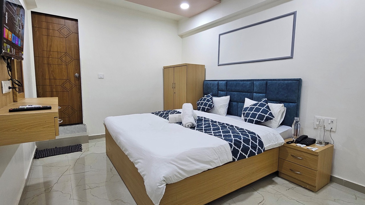 Photo of Bedroom in Mahemdavad