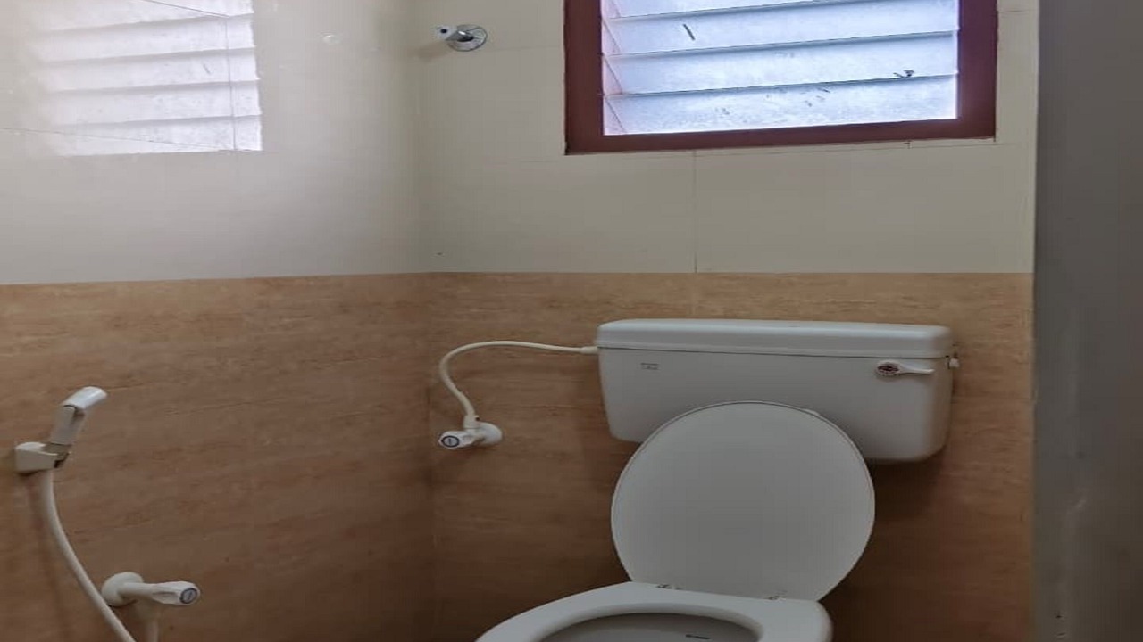 Photo of Bathroom in Sholinganallur