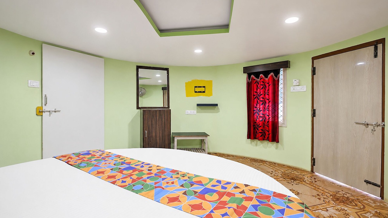Photo of Bedroom in Suryabagh