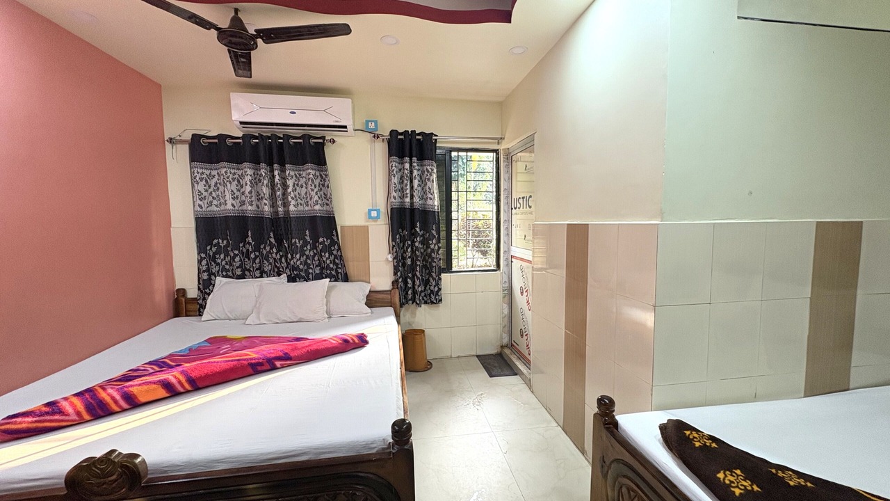 Photo of Bedroom in Digha