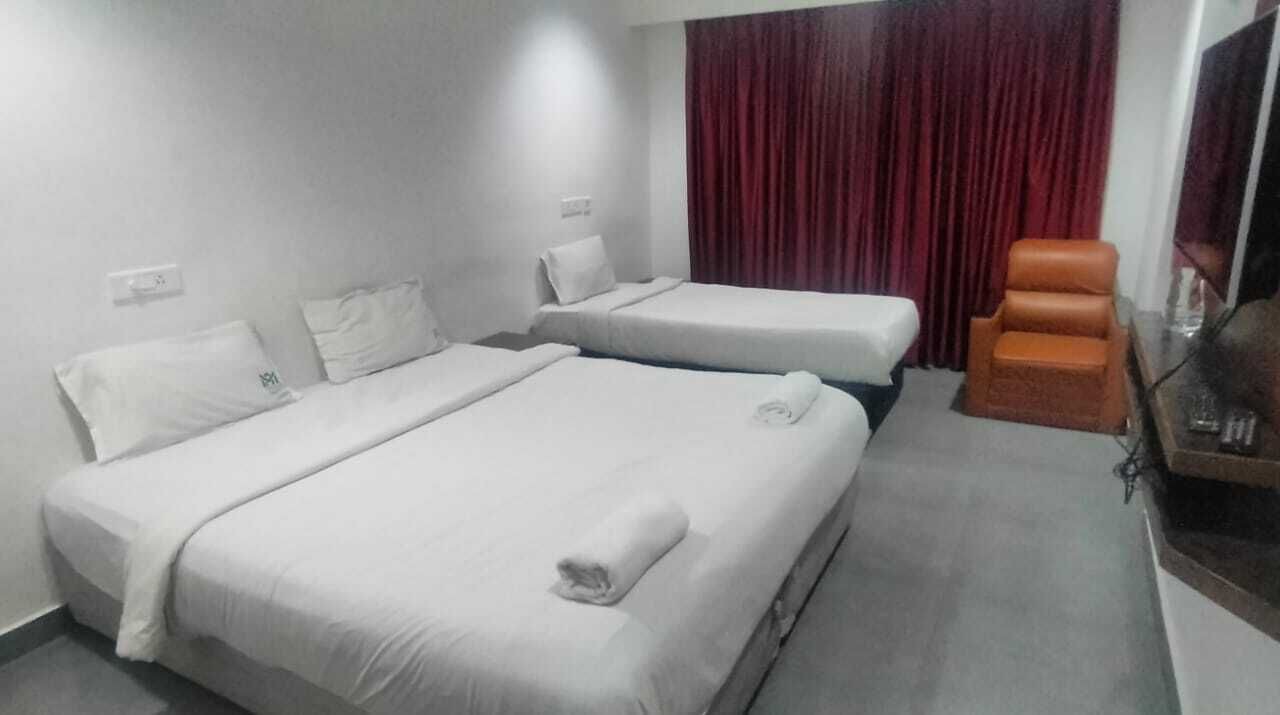 Photo of Bedroom in Thampanoor