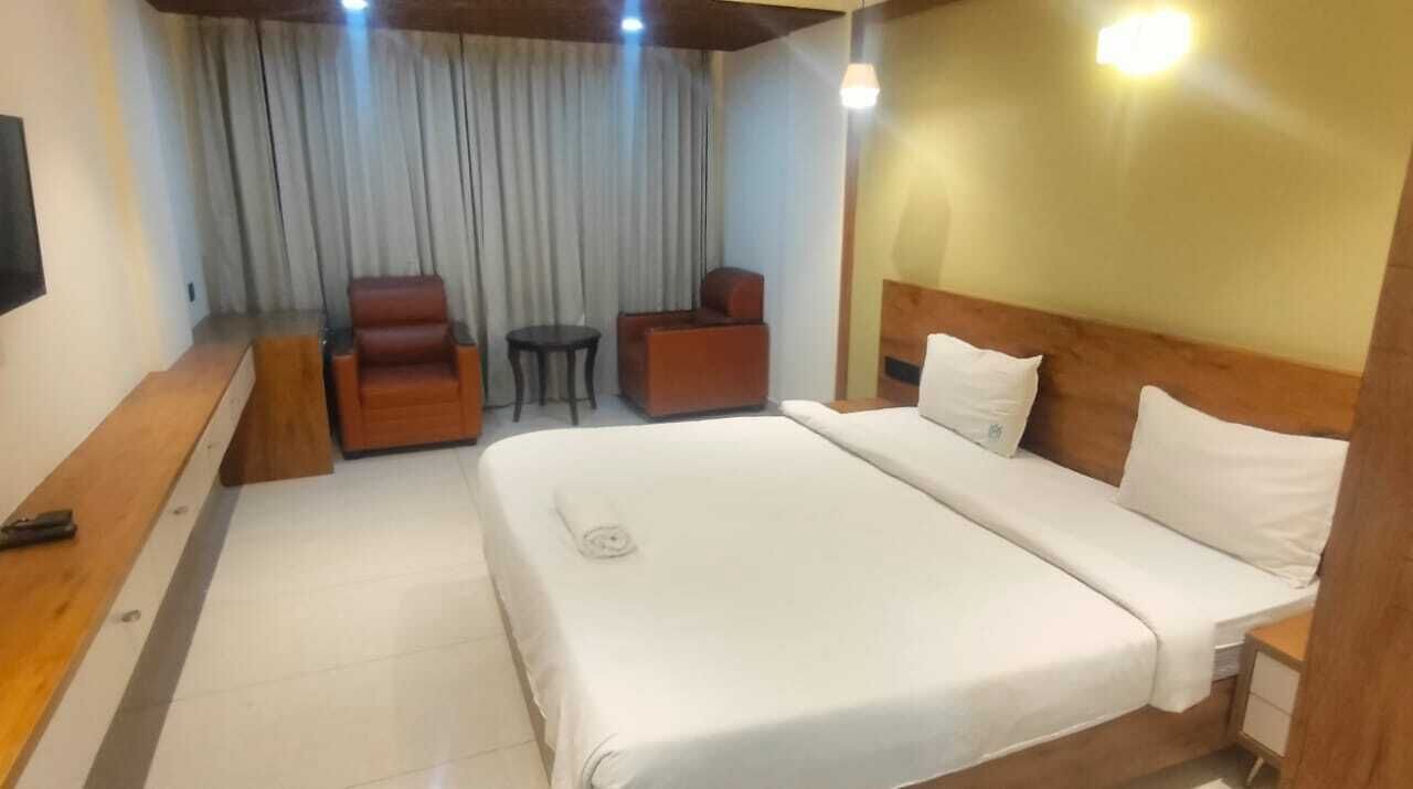 Photo of Bedroom in Thampanoor
