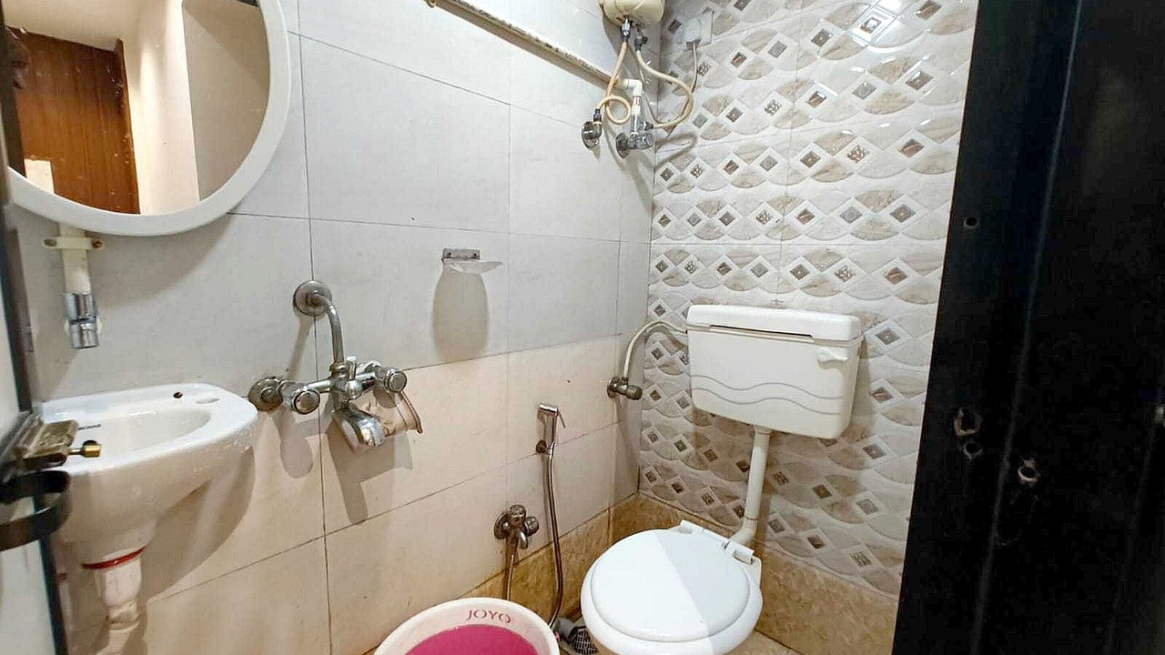 Photo of Bathroom in Kandiwali West