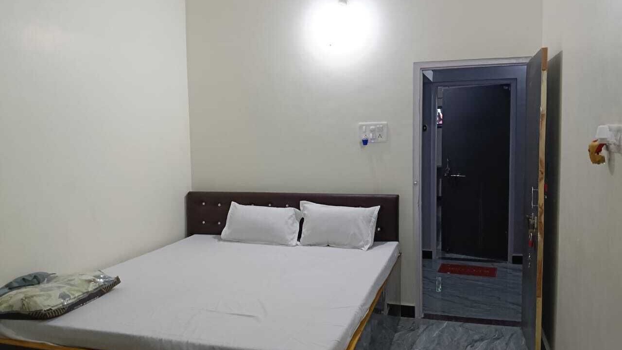 Photo of Bedroom in Bhiwapur