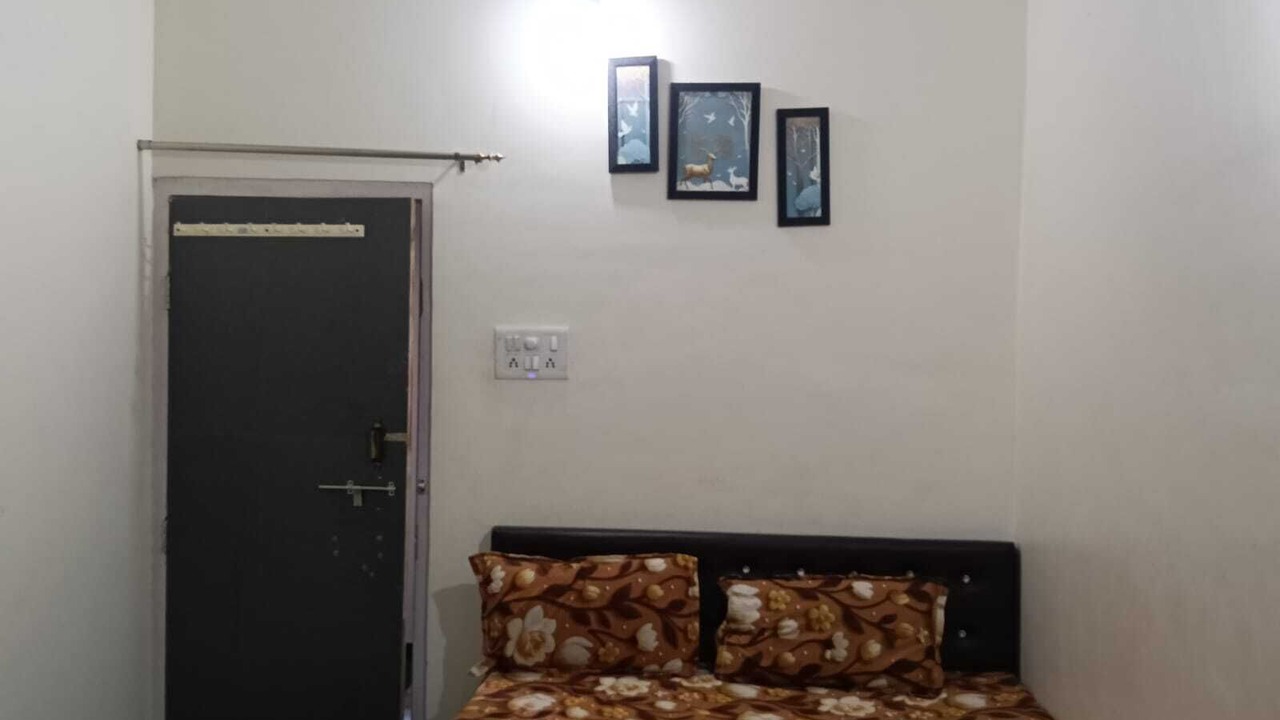 Photo of Bedroom in Bhiwapur